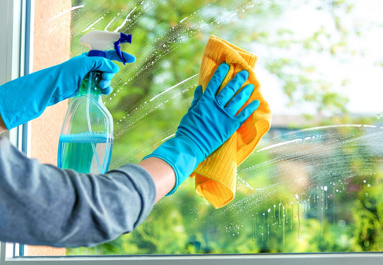 Glas- und Fensterreinigung